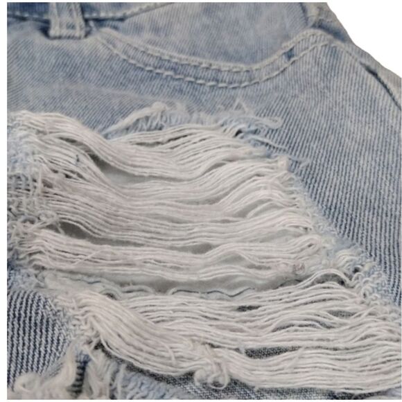 RSQ Maui High Rise Distressed Denim Shorts Size 3 (Juniors)! - Picture 6 of 14